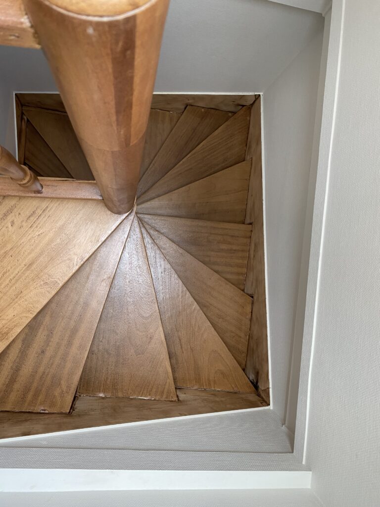 Menuiserie Corbion Depannage Volet Roulant Porte Entree Angers Escalier 3